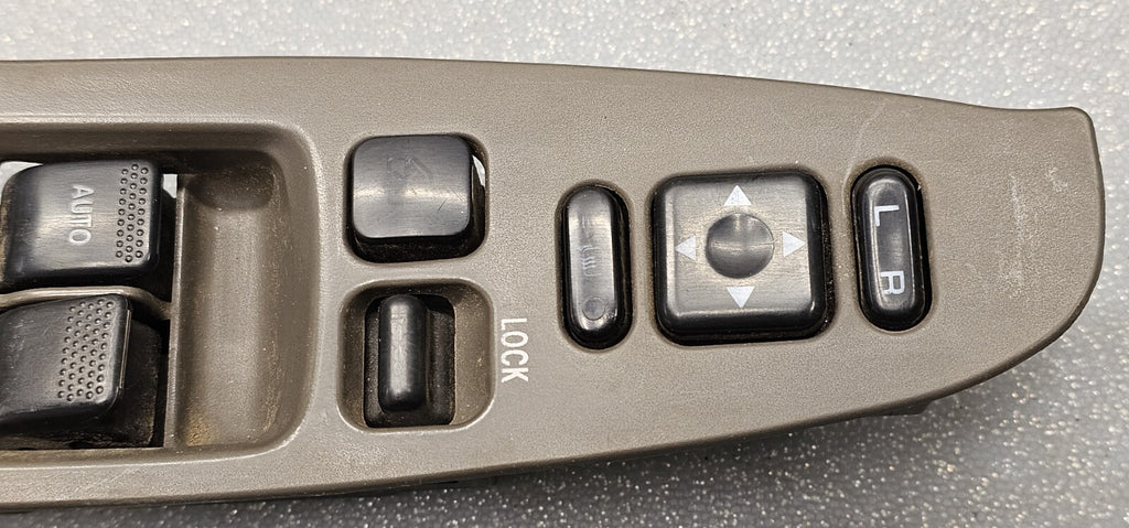 🔥00-04 Legacy Outback Left Driver Master Window Door Control Switch Bezel Black