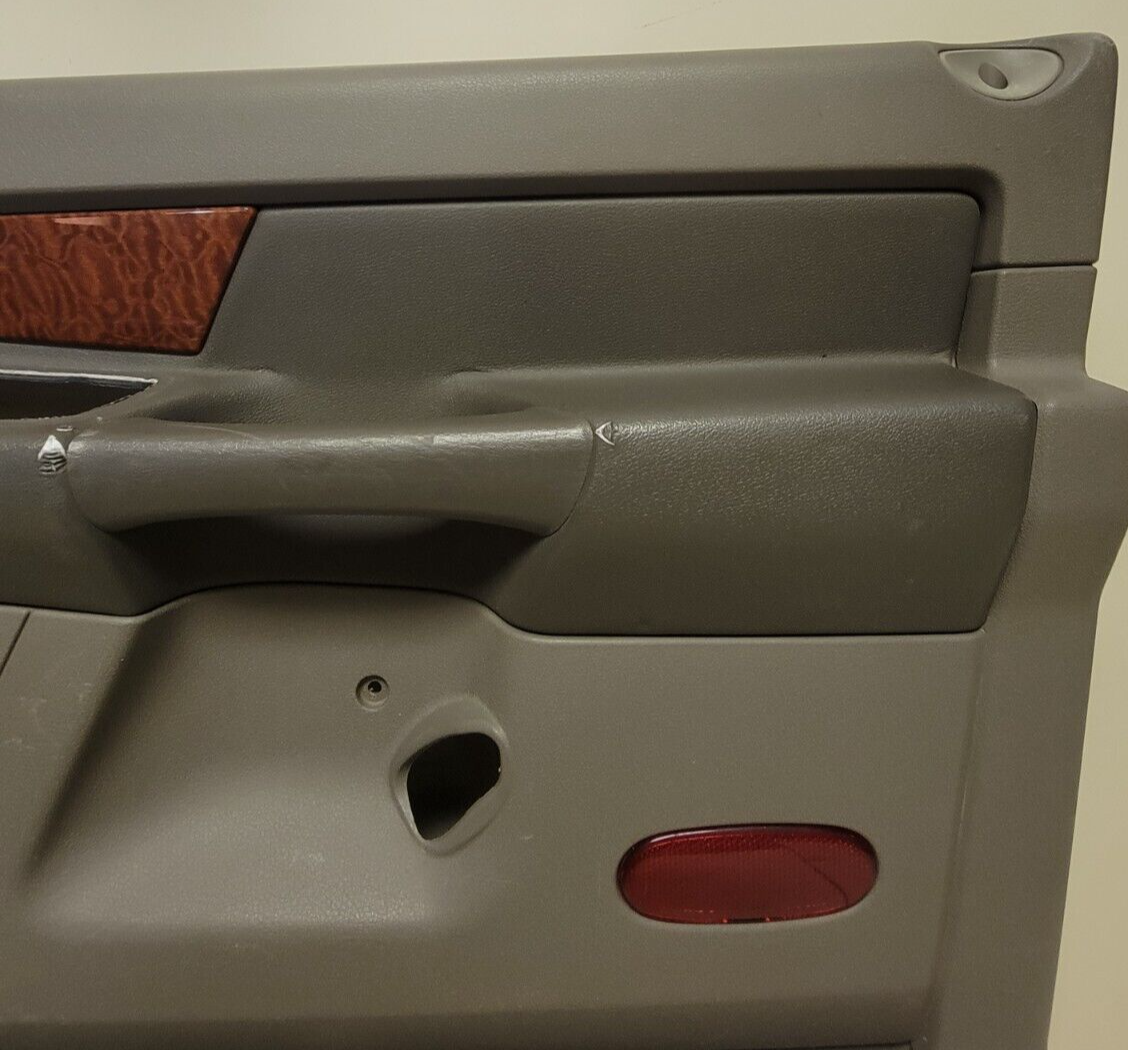 🔥06-08 Dodge RAM Door Panel Front RIGHT Passenger /No Arm LIGHT GRAY auto D12