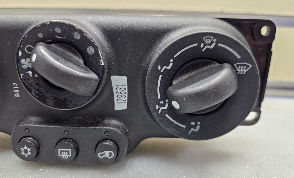 🔥2005 Chevrolet Equinox A/C Dash Temperature Heater Climate Control OEM 05