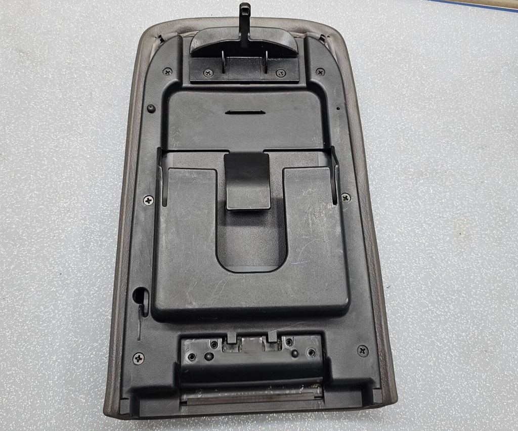 02-05 EXPLORER Mountaineer Center Console Lid Armrest Top Cover Assembly DK TAN