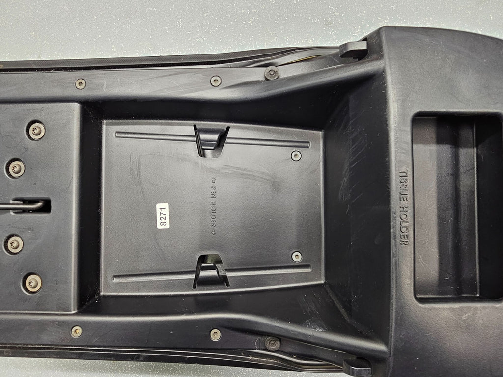 🔥04-11 MITSUBISHI ENDEAVOR CENTER CONSOLE LID ARMREST TOP COVER ASSEMBLY BLACK