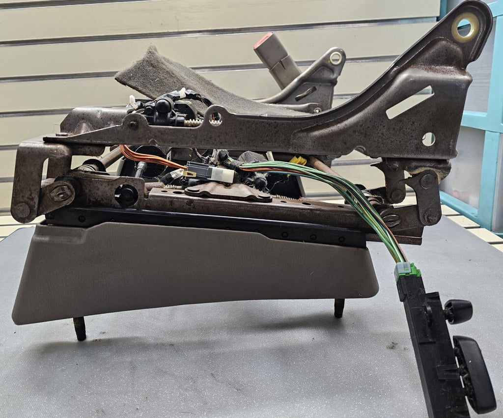 🔥01-07 Dodge grand caravan Town Country Left driver seat adjustment powered