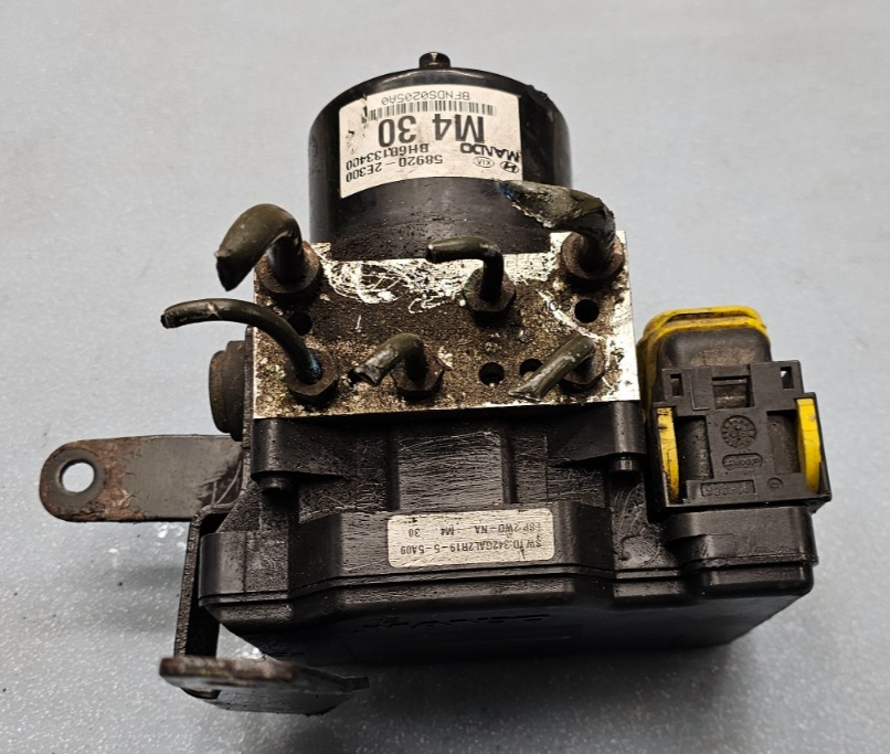 🔥04-09 Hyundai Tucson 05-10 kia Sportage ABS AWD Brake Pump Module Motor Assy
