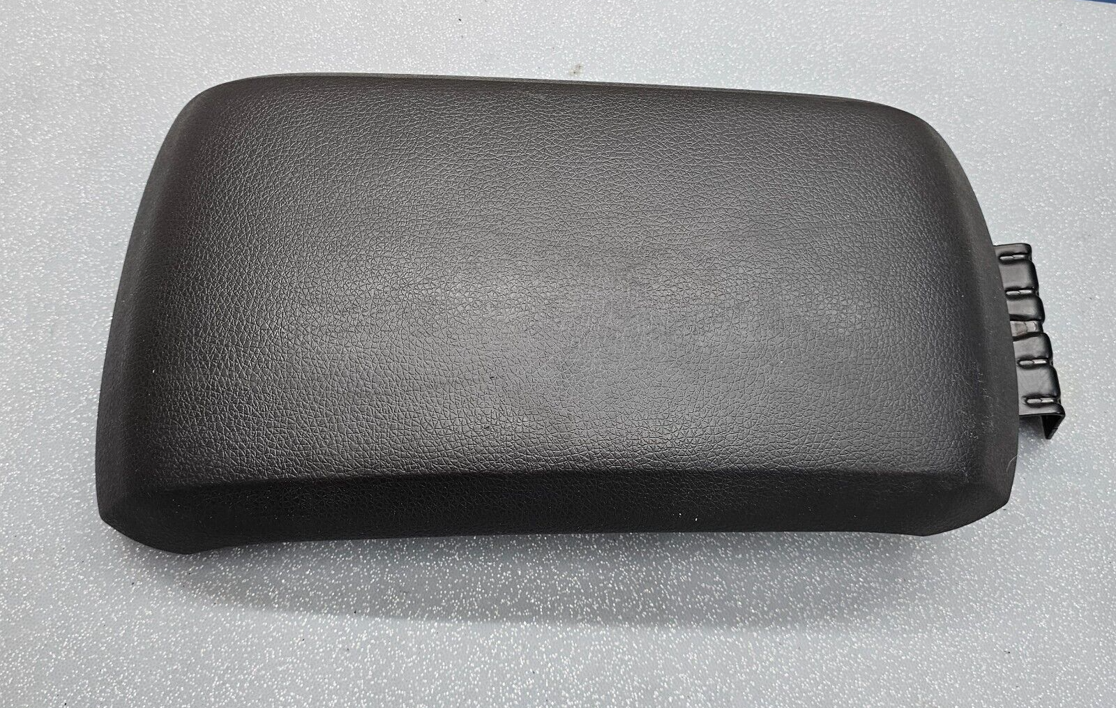 07-10 Edge Front Center Console Lid Leather Armrest Assembly Top Cover Black