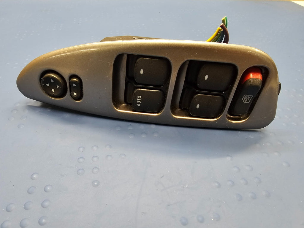 04-07 MALIBU LEFT DRIVER MASTER POWER WINDOW DOOR CONTROL SWITCH ASSEMBLY SILVER