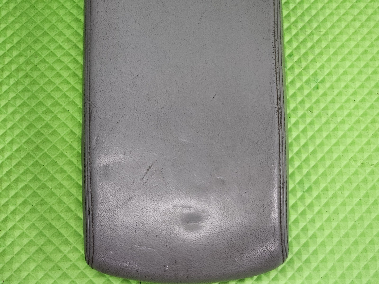 🔥2007-2011 TOYOTA CAMRY CENTER CONSOLE ARM REST LID COVER TOP PAD BOX TAN