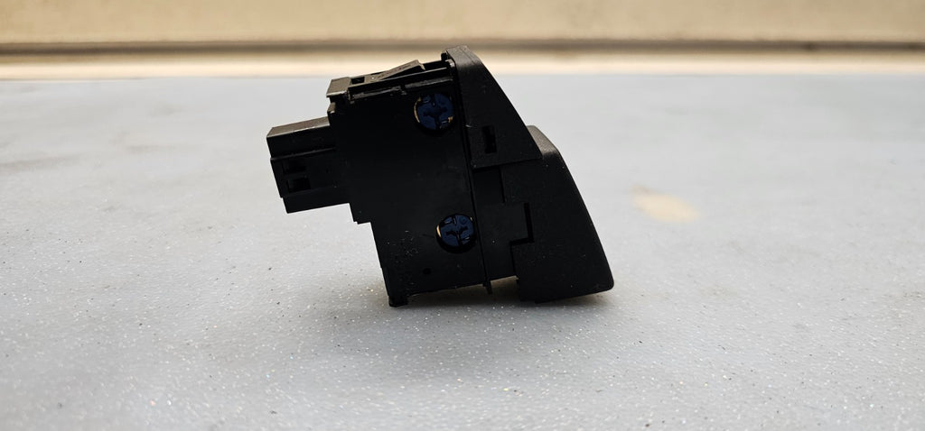 🔥05-07 Accord Odyssey Hazard Warning Flasher Light Switch Button Assembly Black