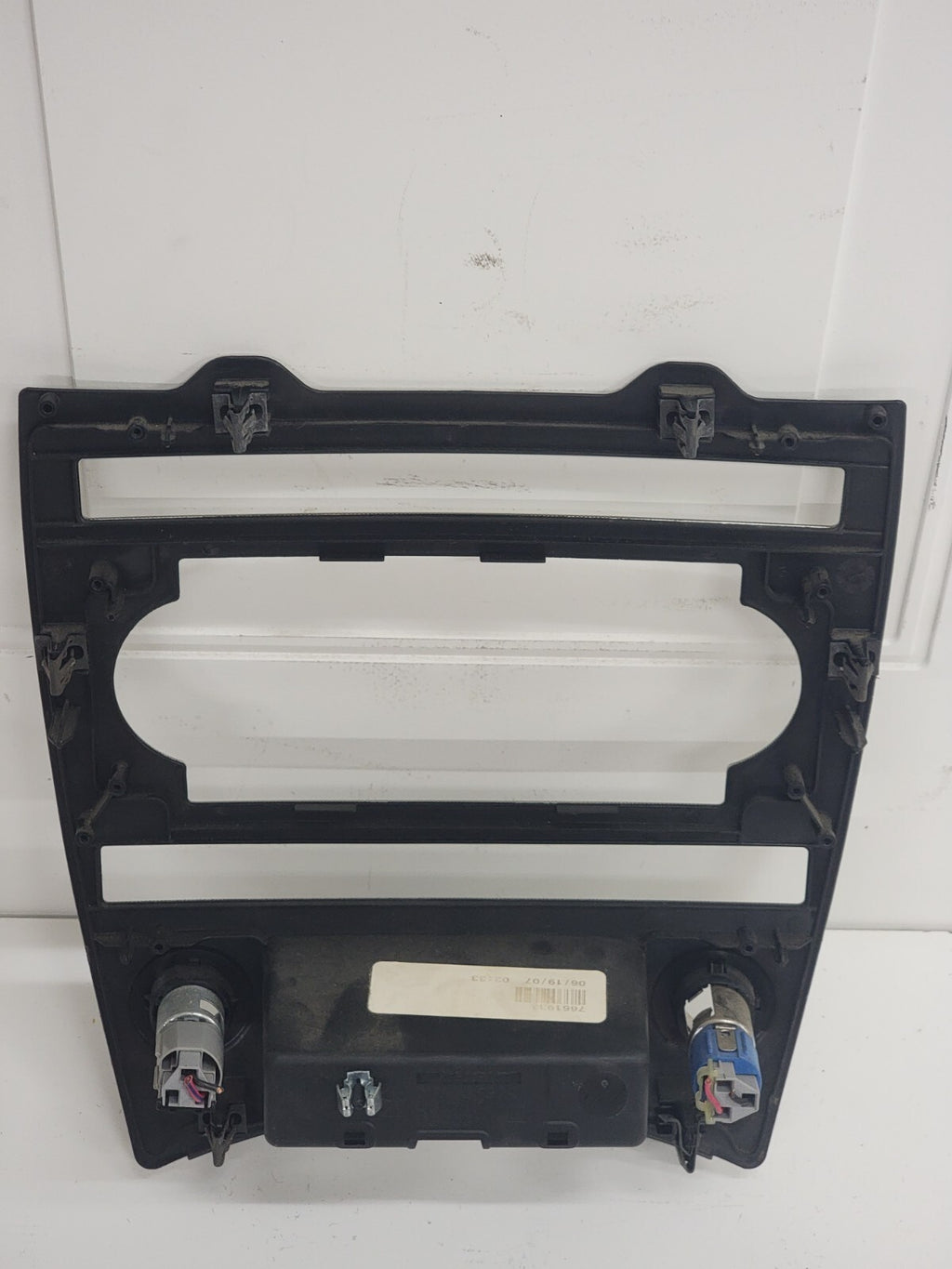 🔥2005-2006 JEEP GRAND CHEROKEE DASH PANEL RADIO SURROUND TRIM BEZEL OEM B70