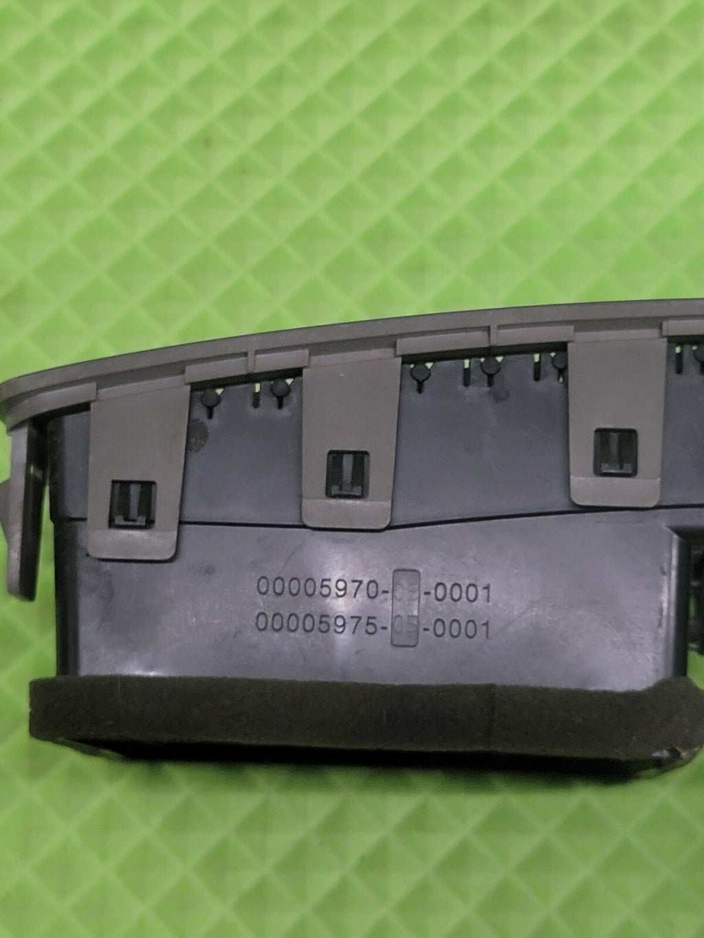 🔥2009-2012 DODGE RAM  A/C AIR VENT OUTLET HEADLIGHT SWITCH OEM