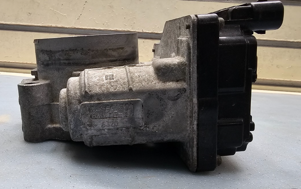 🔥05-09 Buick Lacrosse Lucerne Grand Prix 3.8L Throttle Body Assembly