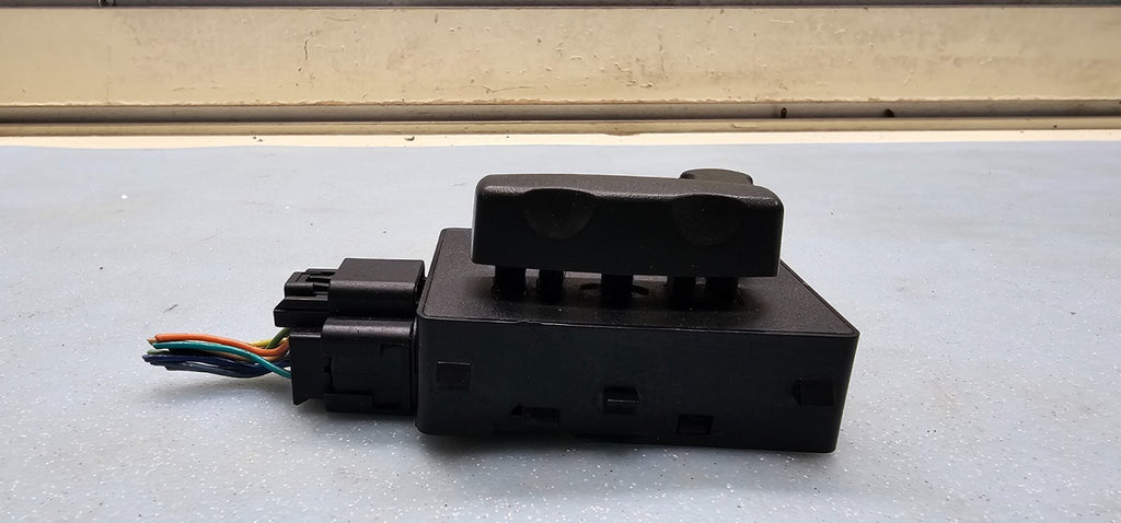 🔥02-08 Envoy Trailblazer Rainier Left Driver Power Seat Switch
