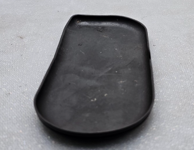 🔥03-07 TAHOE SILVERADO FRONT CENTER CONSOLE INSERT MAT LINER RUBBER BLACK