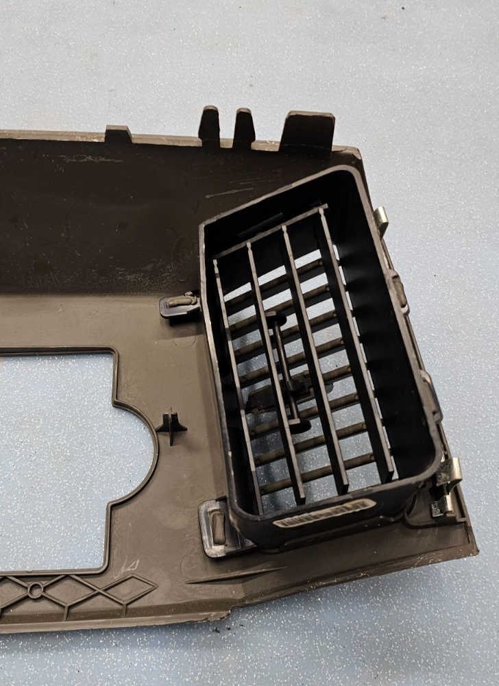 🔥05-07 Grand Cherokee Radio Dash Bezel Trim Surround Vent SLATE DK GRAY B30