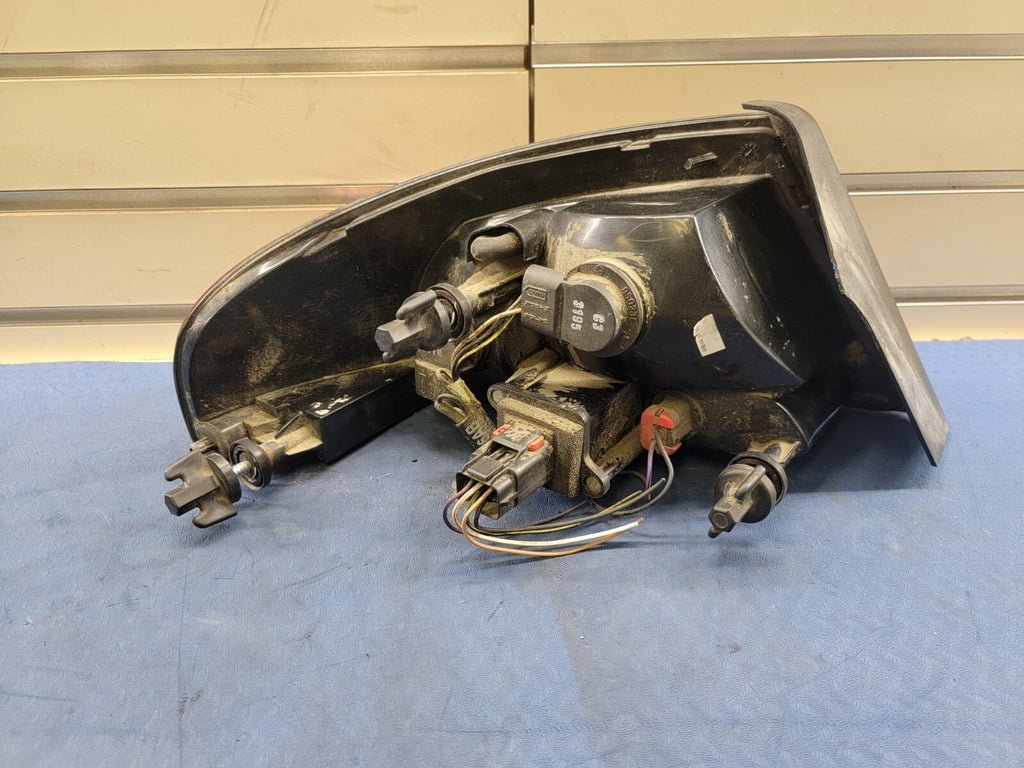 🔥2001-2006 Dodge Stratus PASSENGER RIGHT Side Tail Light Taillight Oem L21SU