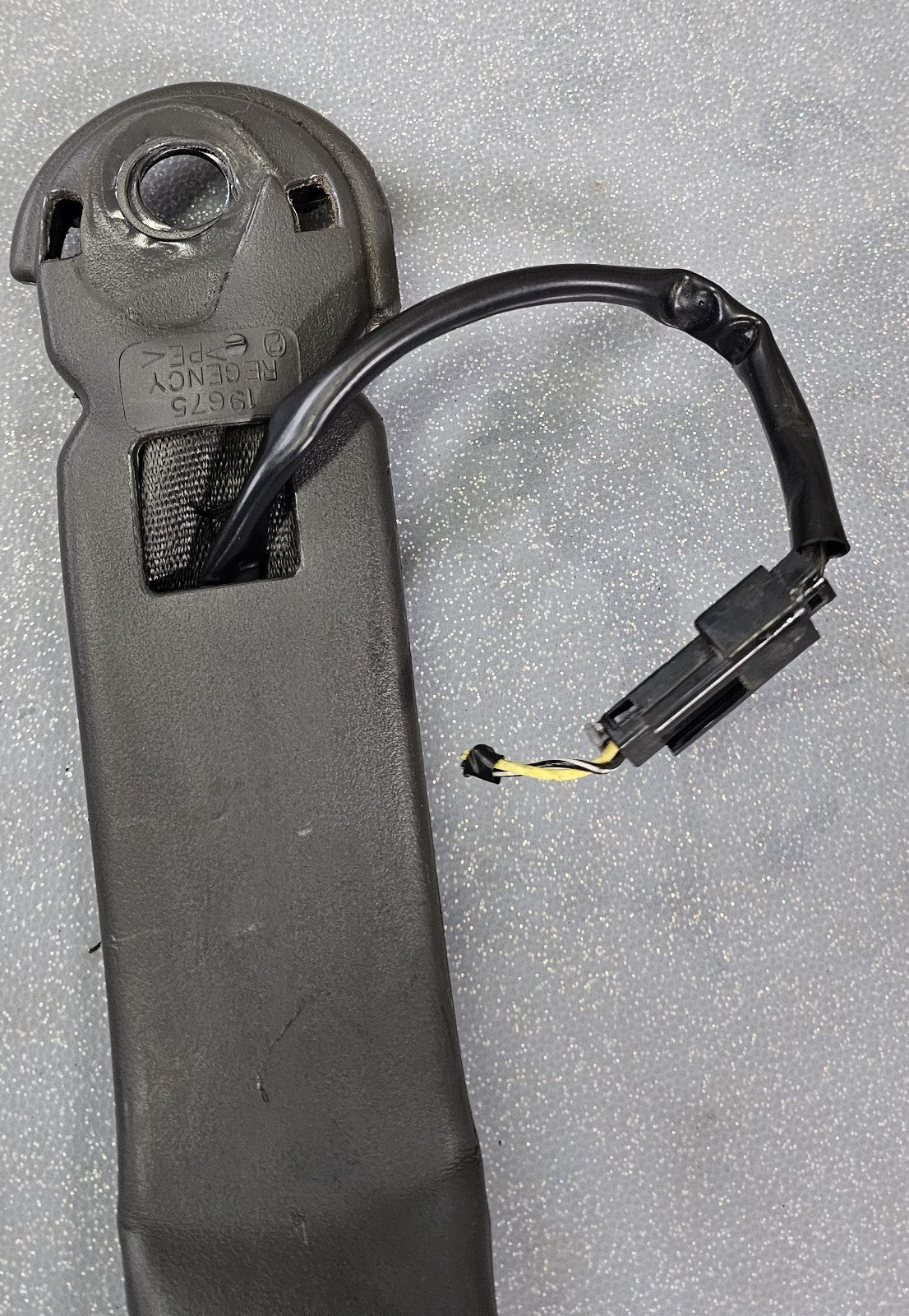 🔥03-06 Tahoe Yukon Sierra Silverado Front Seat Belt Buckle Black