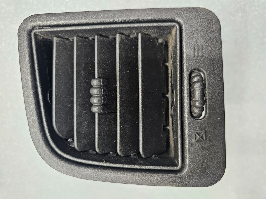 🔥99-06 Silverado Tahoe Dash Air Vent Heater Climate Temperature Left BLACK  OEM