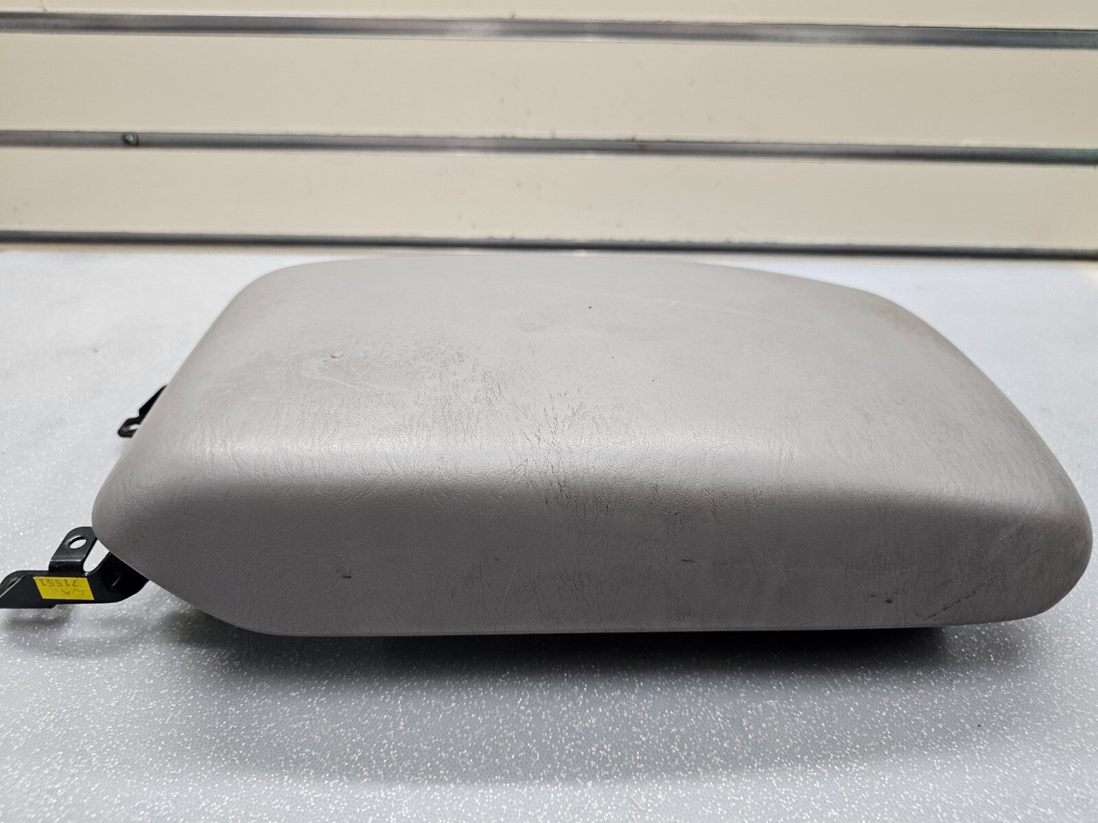 🔥02-06 CAMRY SOLARA LEXUS ES330 CENTER CONSOLE LID ARM REST COVER ASSEMBLY GRAY