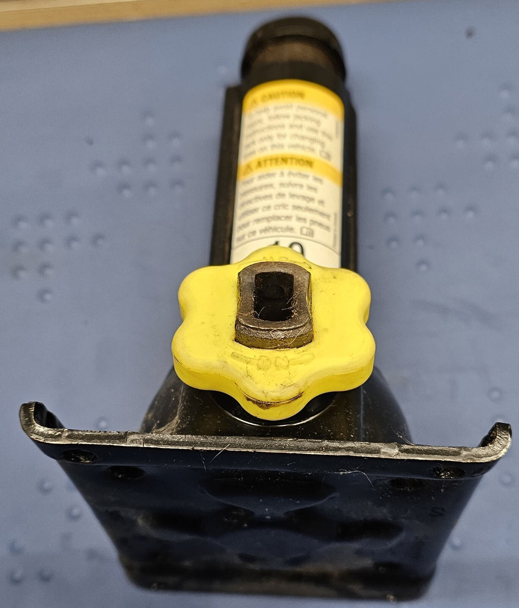 🔥 99-06 SILVERADO TAHOE SUBURBAN SIERRA SPARE TIRE EMERGENCY BOTTLE JACK OEM