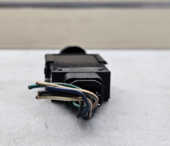 🔥03-08 Pontiac Vibe Defrost Defroster Glass Heat Heated Switch Assembly Black
