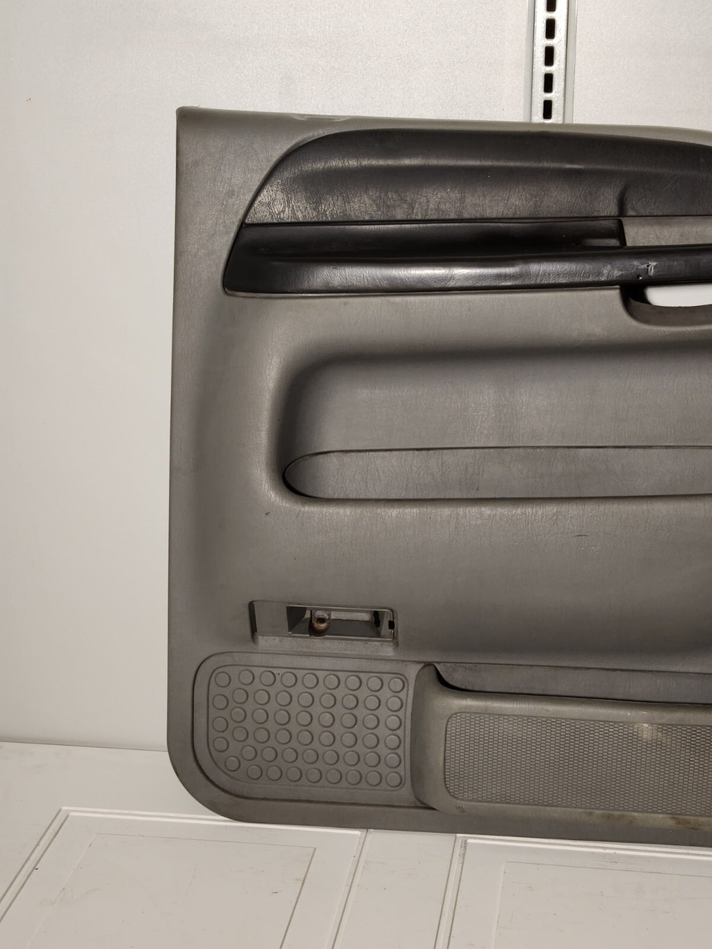 🔥99-07 Ford Excursion F250 F350 Front Driver Side Door Panel Gray OEM