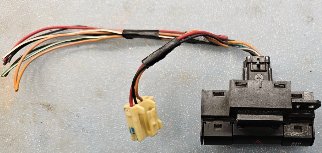🔥09-10 Chrysler 300 Caravan Hazard Light ESP Off Traction Control Switch FC-36