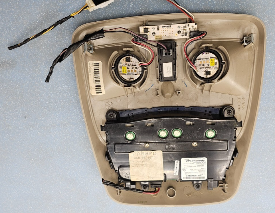 🔥07-09 Chrysler Aspen Dodge Durango Overhead Dome Light Lamp Console Tan OEM