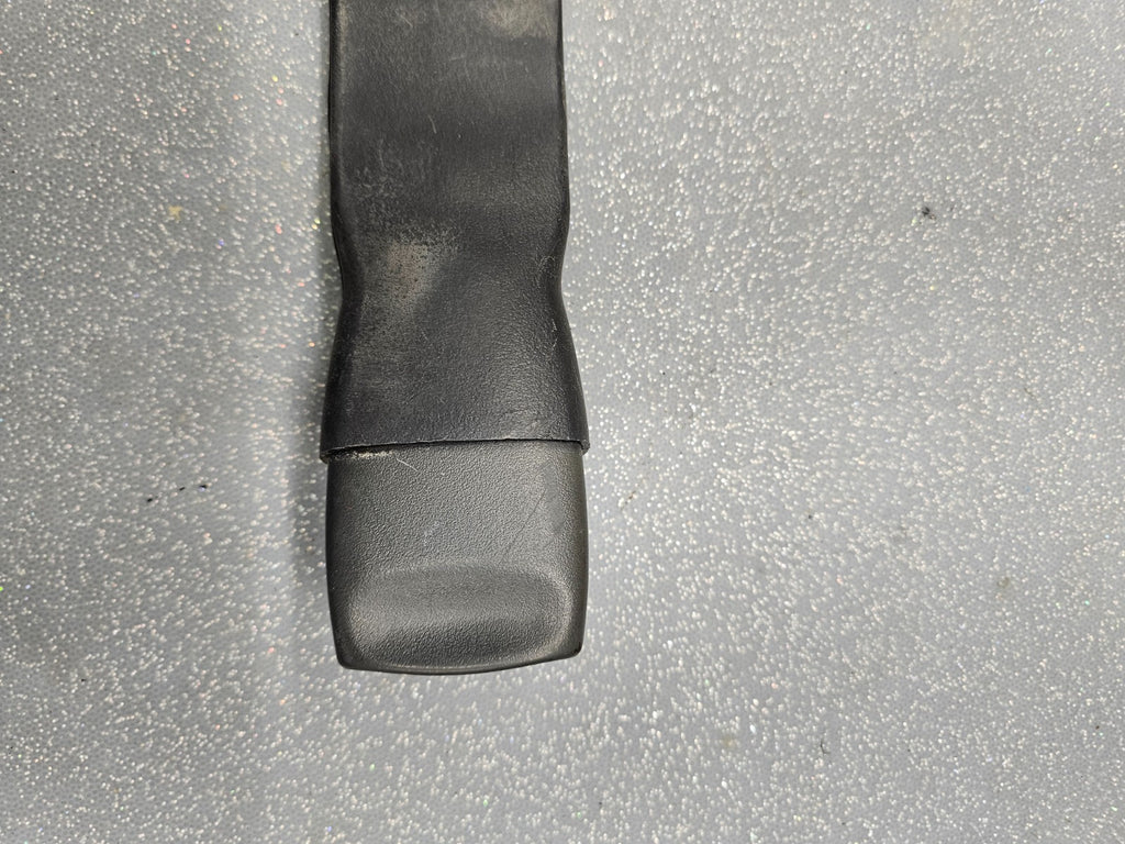 🔥99-02 Chevy Silverado Tahoe Suburban Sierra Front Center Seat Belt Buckle OEM