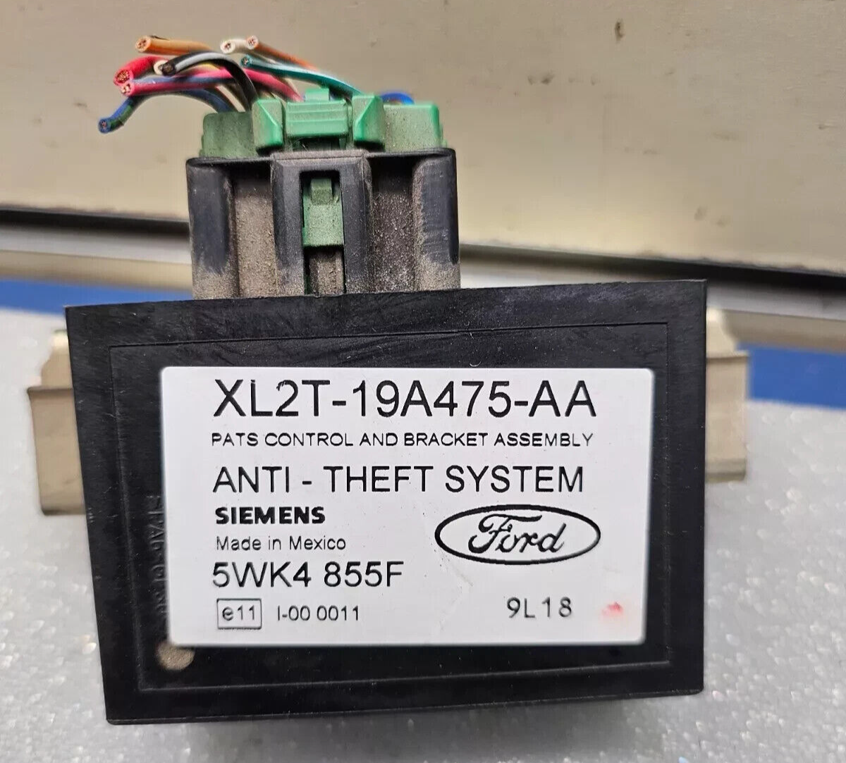 🔥98-03 Ranger Explorer ANTI-THEFT LOCKING MODULE PATS CONTROL BRACKET ASSEMBLY