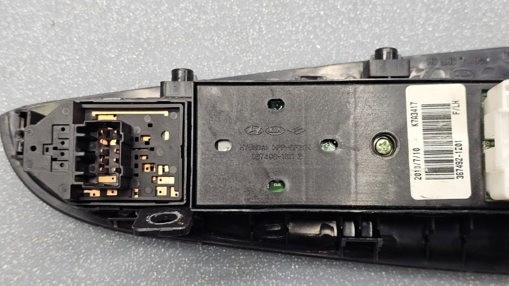 07-10 Hyundai Elantra Power Left Driver Master Main Window Switch Assembly Black