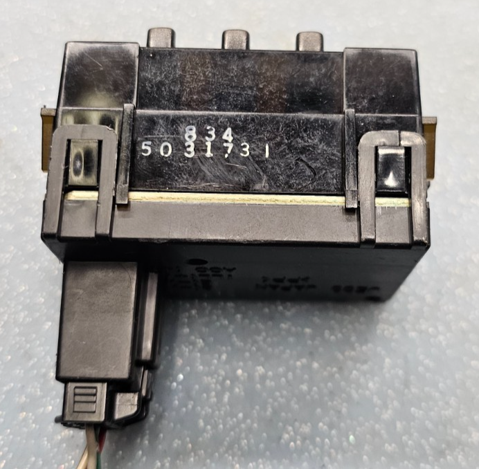 🔥96-02 Toyota 4 Runner Digital Clock Time Display Assembly Black OEM