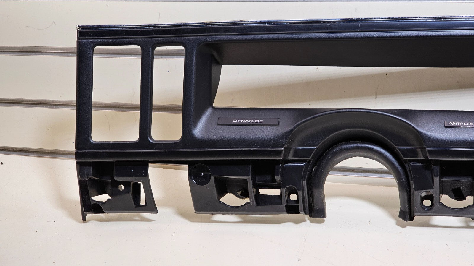 🔥96-99 BUICK LESABRE DASH SPEEDOMETER INSTRUIMENT CLUSTER BEZEL TRIM PANE BLACK