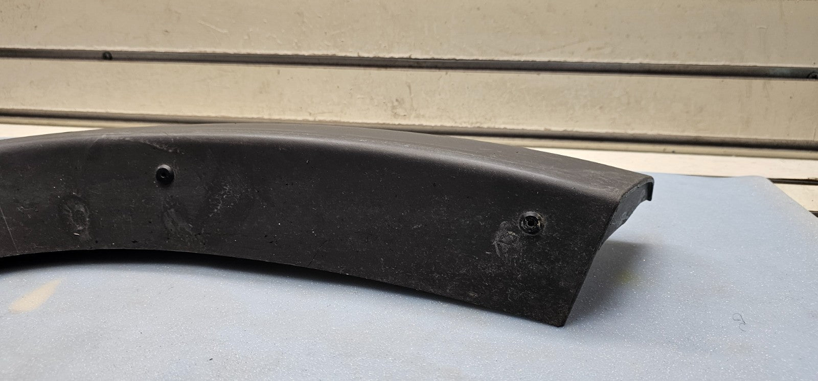 🔥02-07 Jeep Liberty Right Rear Door Fender Flair Extension Molding Gray