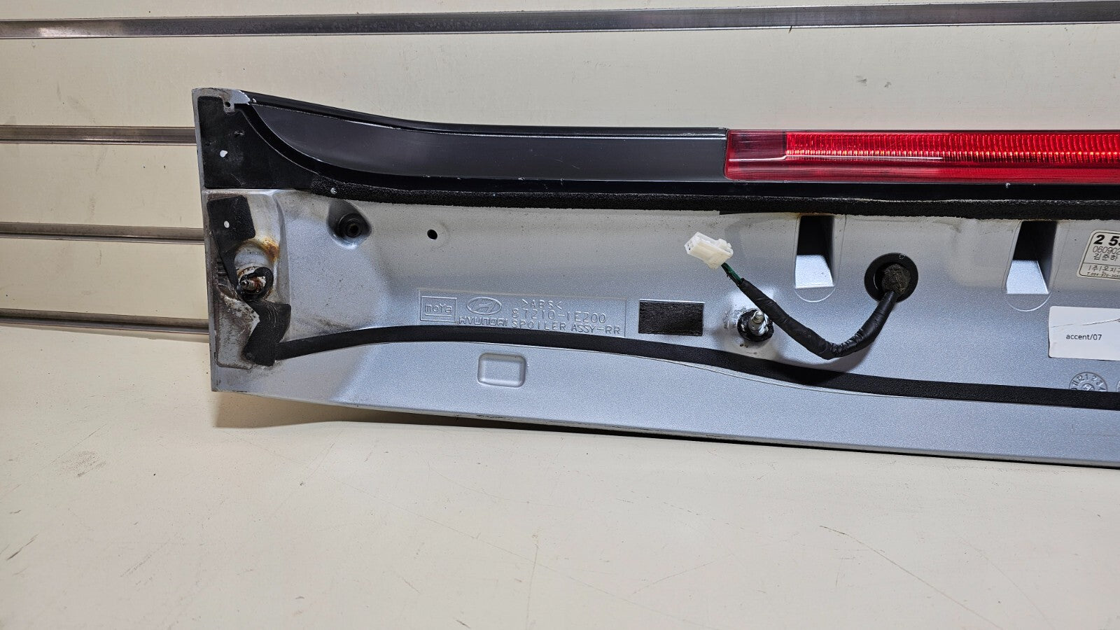 🔥05-11 Accent Rear Tail Lift GateTrunk Spoiler Third Brake Light Molding Black