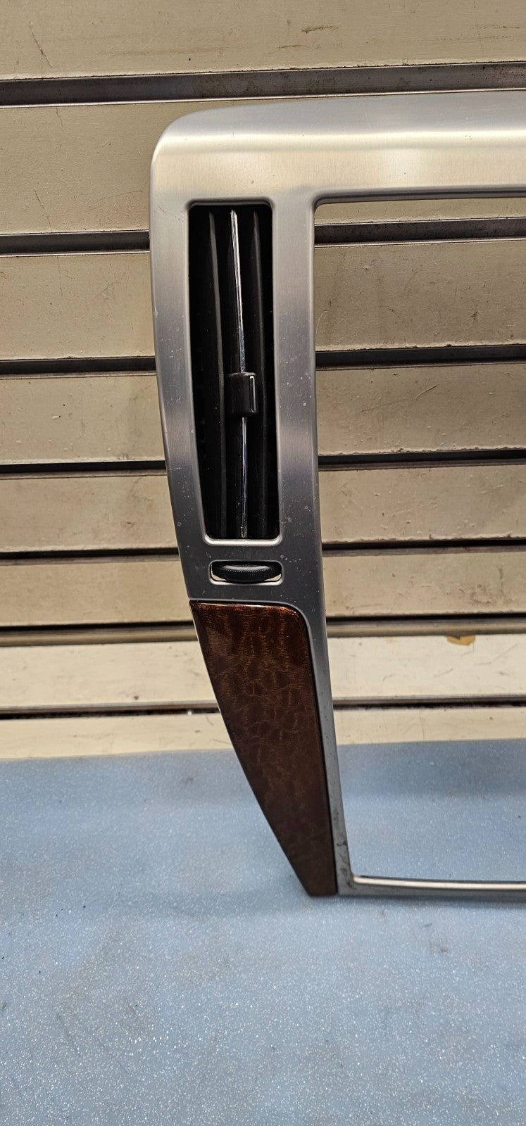 🔥08-11 CADILLAC STS CENTER DASH RADIO STEREO NAVIGATION TRIM BEZEL SILVER/WOOD
