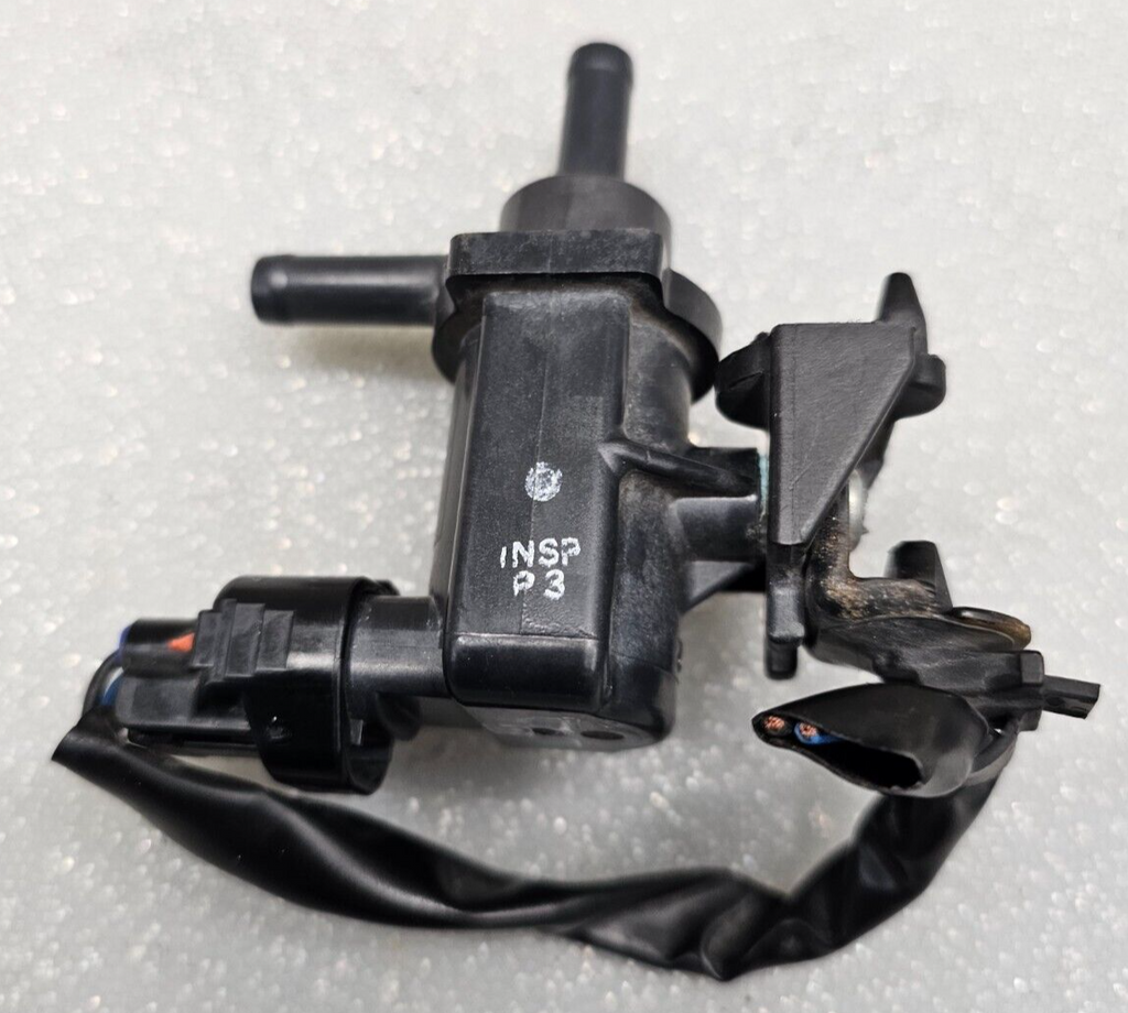 03-06  Toyota Corolla /Matrix Vacuum Switch Valve 90910-12255/TC