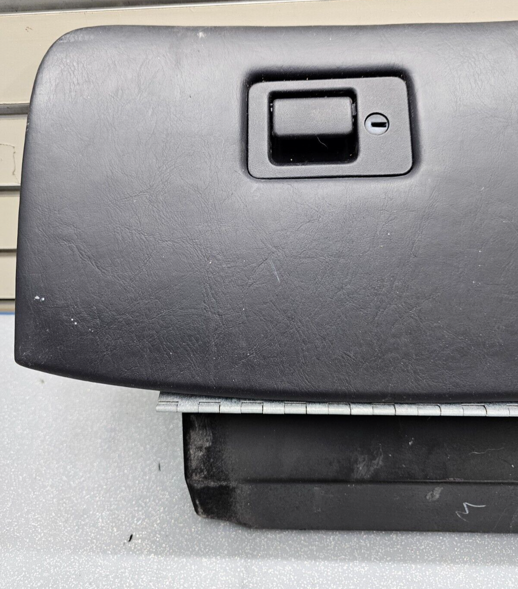 03-11 Town Car Dash Glove Box Storage Compartment Lid Door Cover Assembly Black