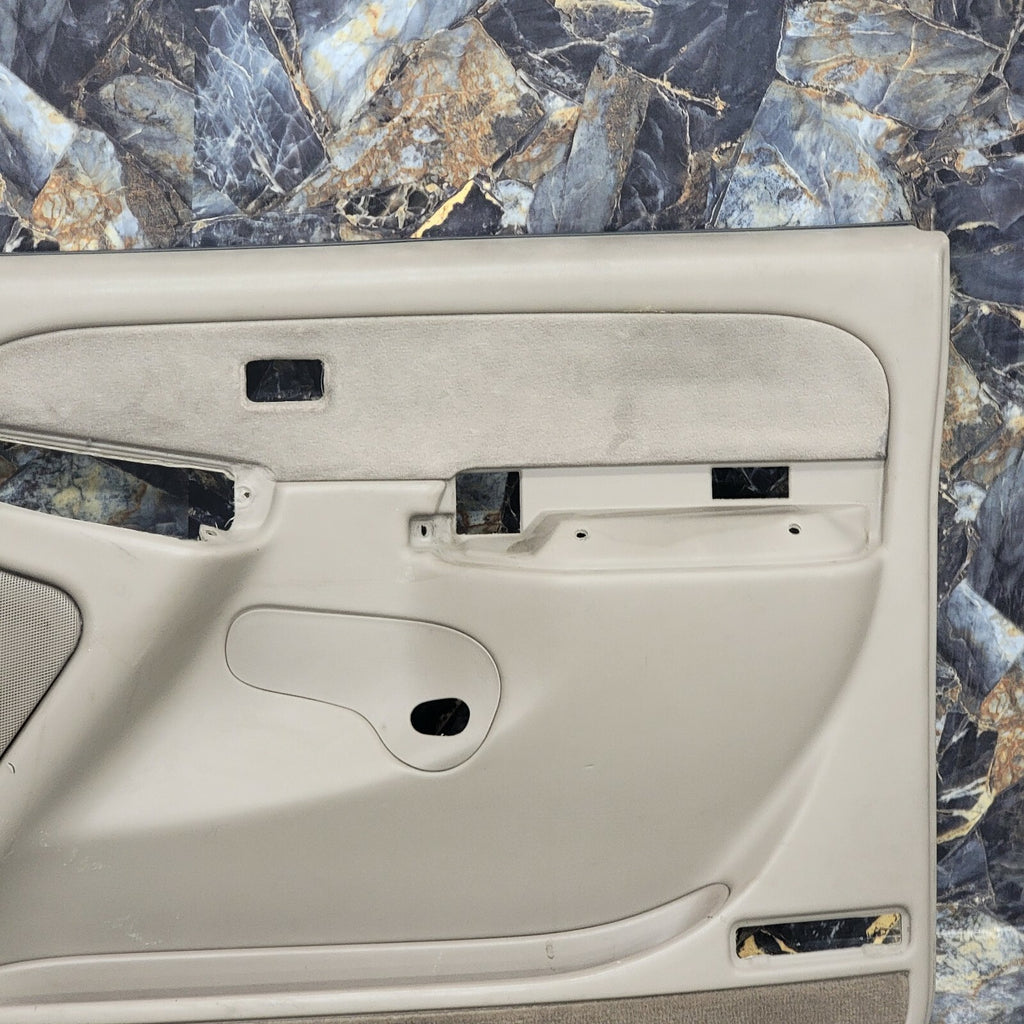 🔥2003-2006 Silverado SIERRA Door Panel Front RIGHT Passenger No Arm TAN 00_D D5