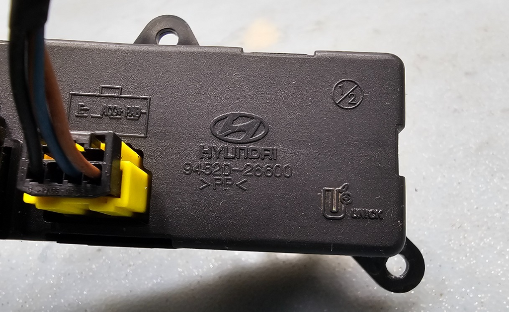 🔥01-06 HYUNDAI SANTA FE DASH DIGITAL CLOCK TELL TALE ASSEMBLY ARBAG BLACK