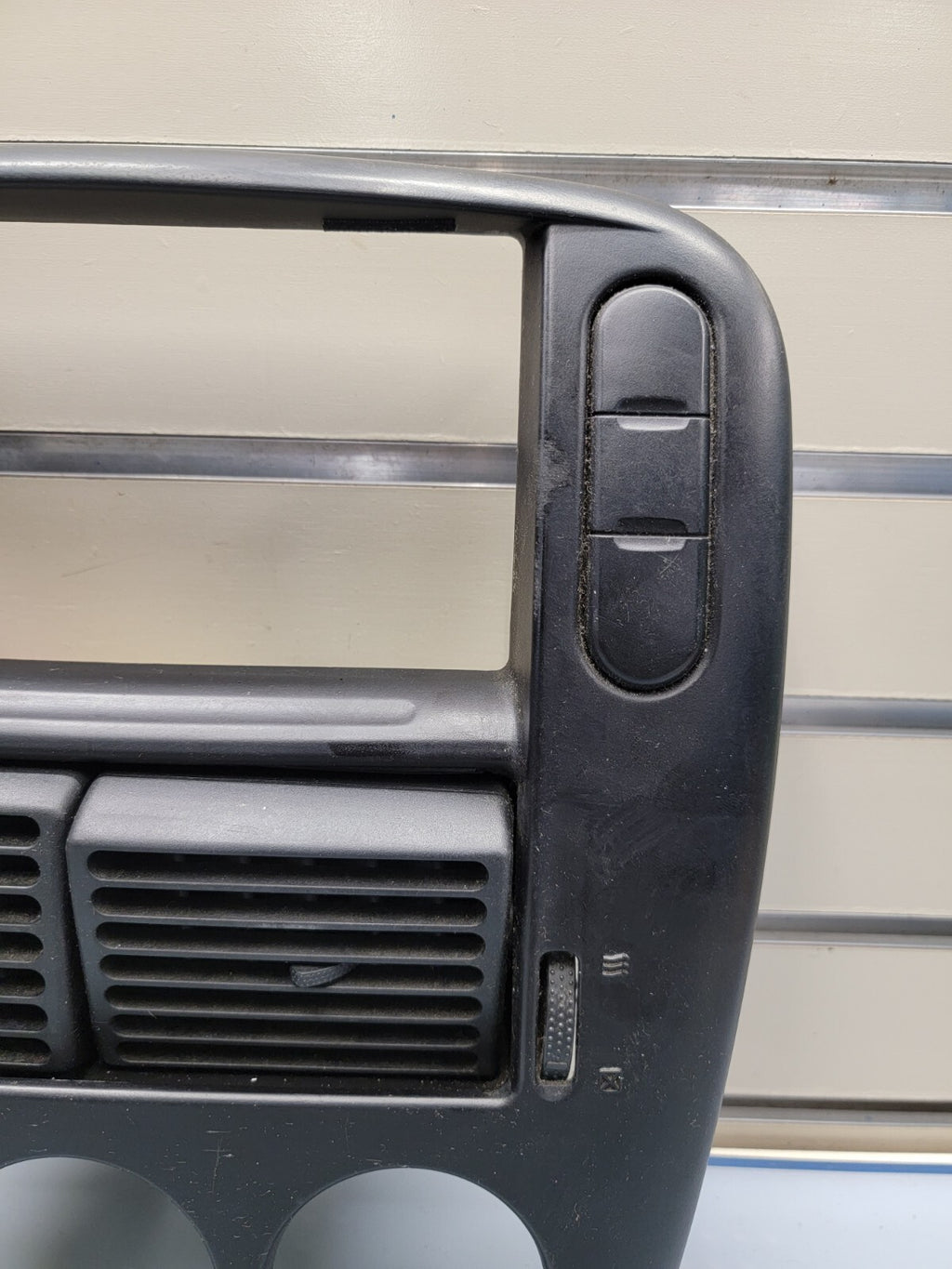 🔥02-05 FORD EXPLORER RADIO AUDIO CLIMATE TEMPERATURE CONTROL BEZEL TRIM Black