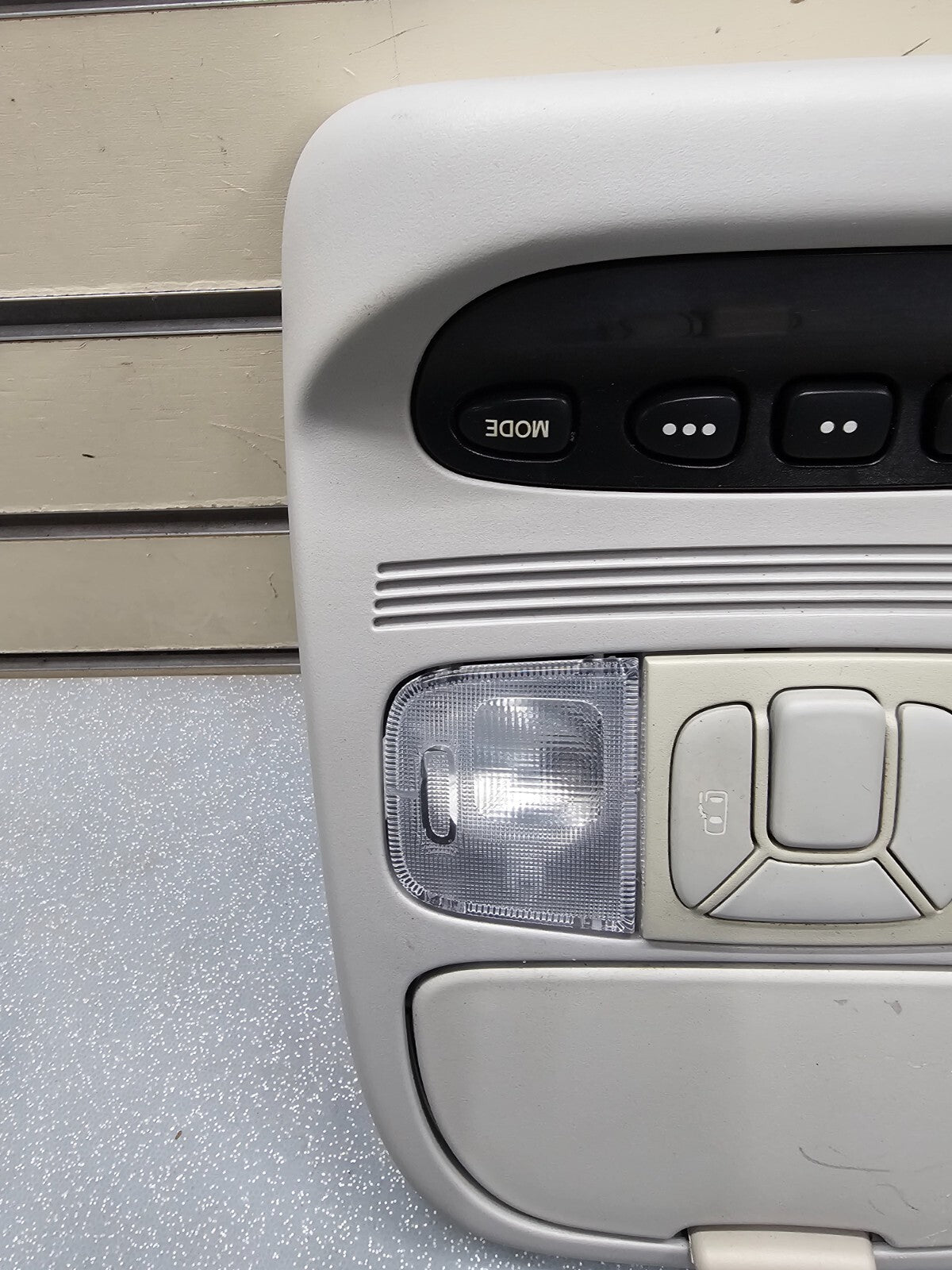 🔥04-10 Toyota Sienna Overhead Console Dome Map Light Storage Assembly LT GRAY
