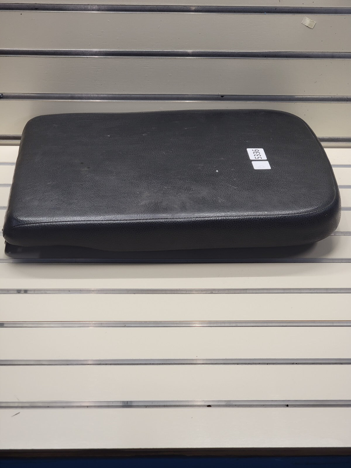 🔥02-08 Dodge RAM Center Console Jump Seat ARMREST Cover Lid Leather Black JS7