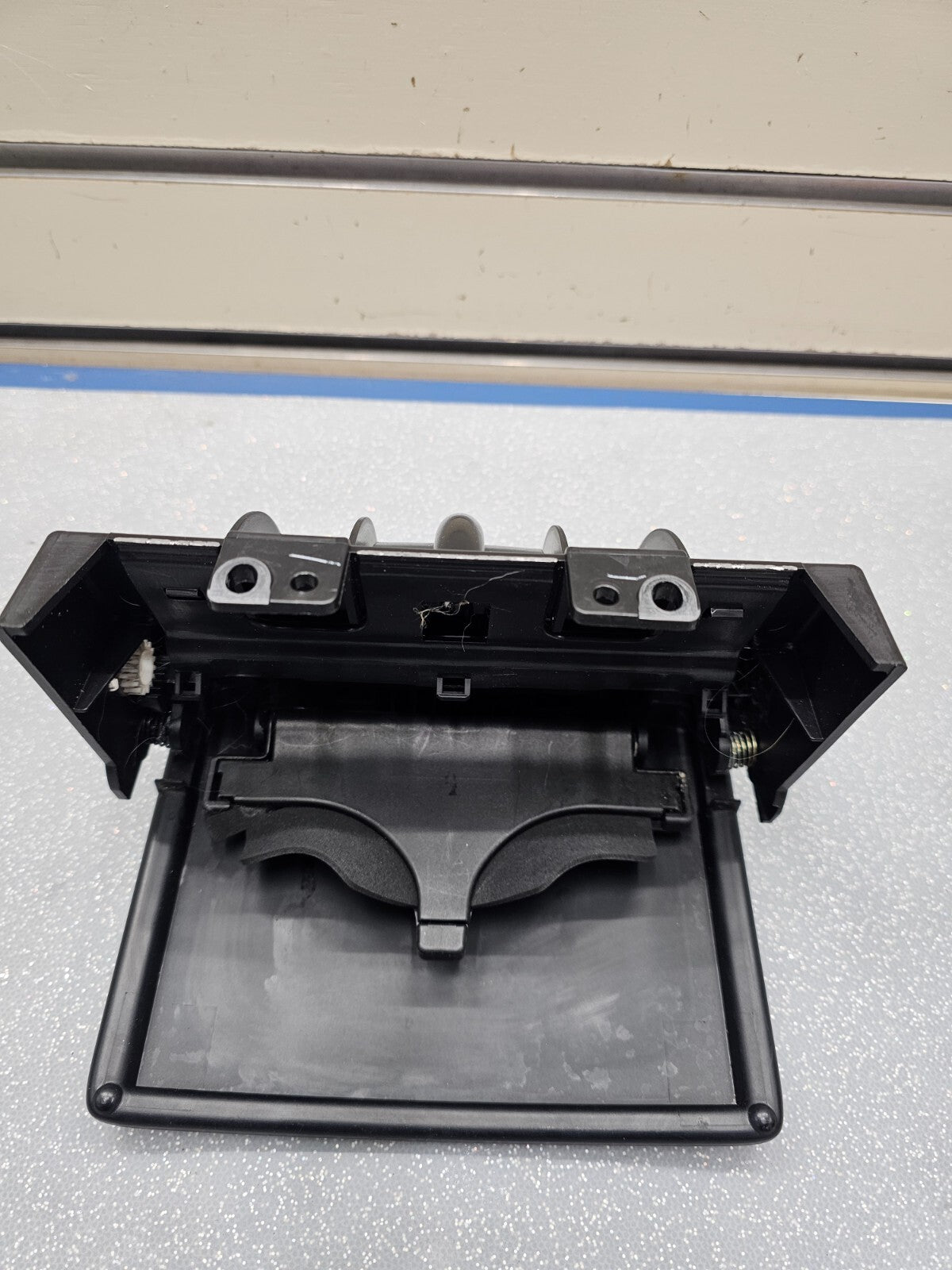 🔥02-06 Toyota Camry Center Console Lid Front Cup Holder drink holder Armrest