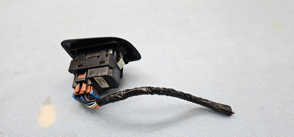 🔥03-06 Silverado Tahoe Suburban Yukon Sierra Left Rear Window Door Switch Black
