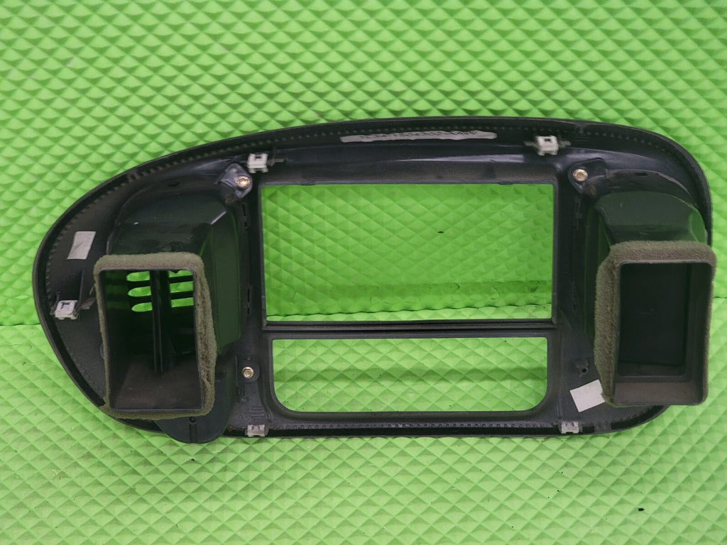 97-03 Ford F150 Center Dash Radio Climate BEZEL TRIM Panel🔴AIRBG Line Lt Tan B1