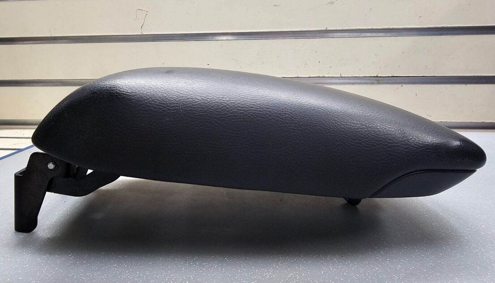 13-19 Nissan Sentra Front Center Console Lid Cover Top Assembly Arm Rest BLACK