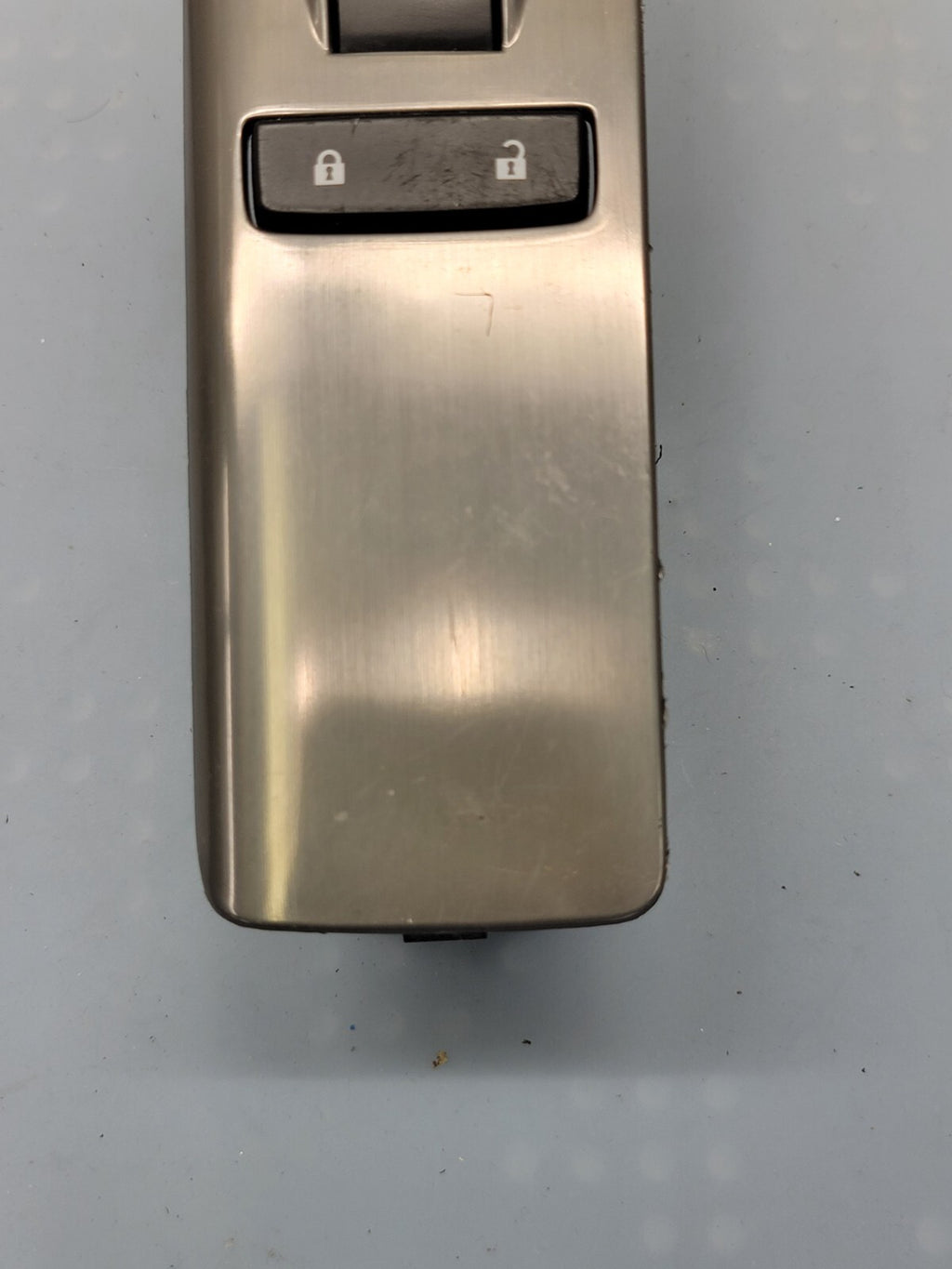 🔥2010-2013 Chevy Tahoe Yukon Passenger Right Side Window Switch Silver