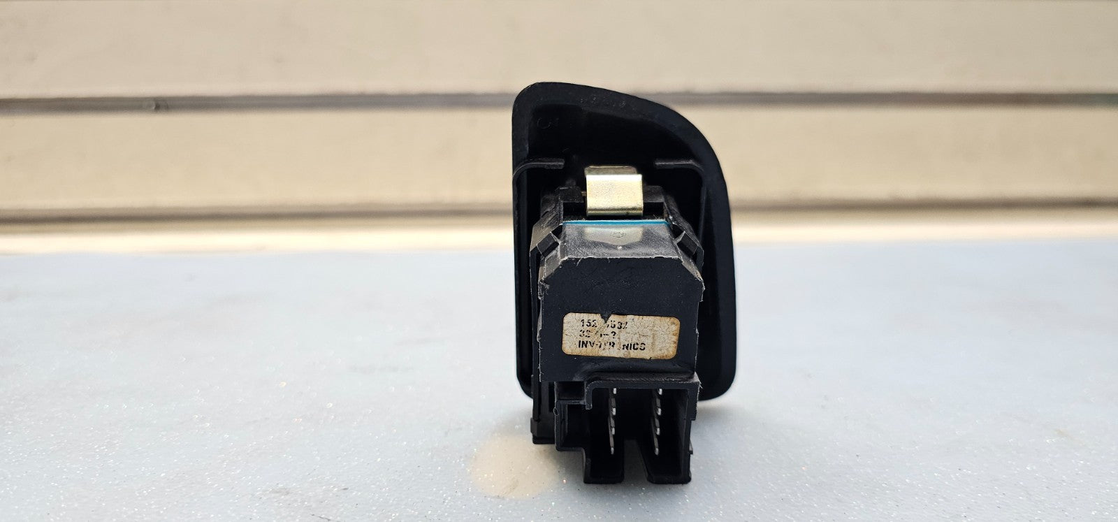 03-06 Silverado Tahoe Suburban Yukon Sierra Right Rear Window Door Switch Black