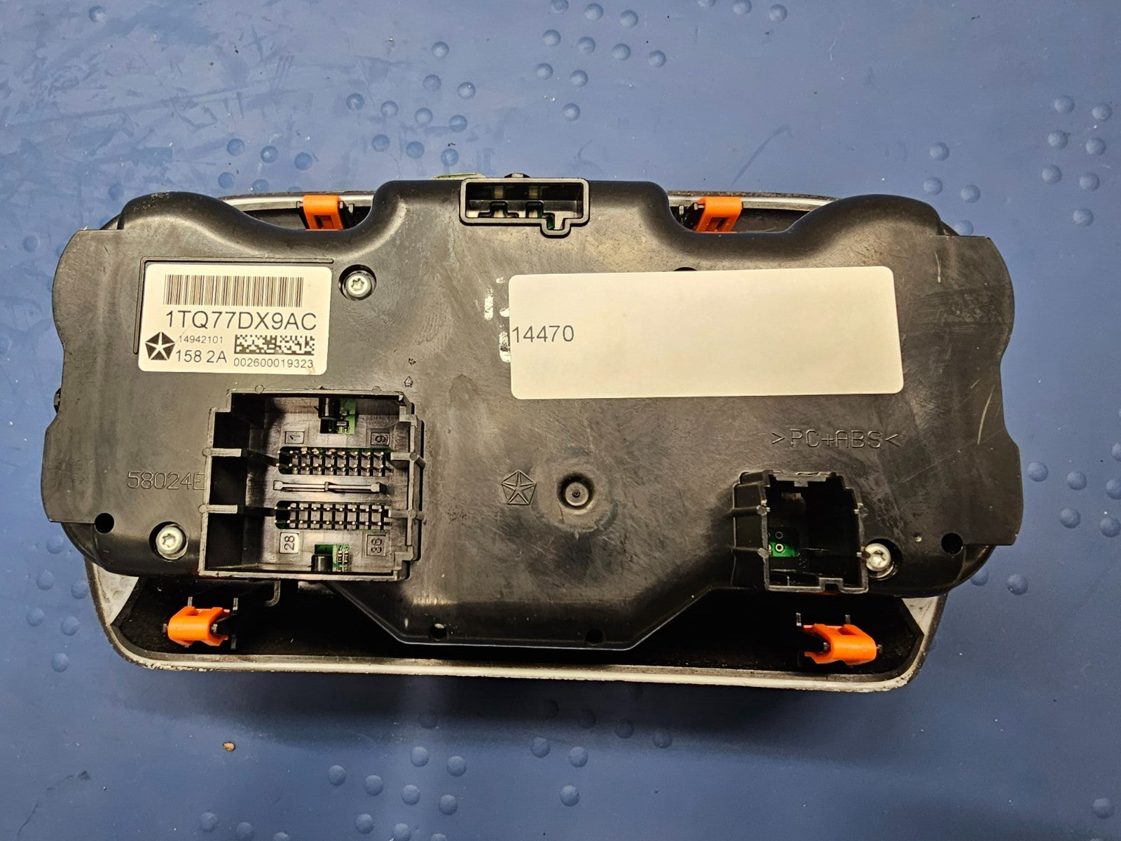 13-16 DODGE DART Front Dash AC Heater Temperature Climate Control Conditioner