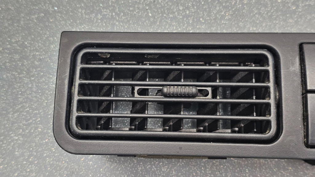 🔥 05-07 Ford Focus Dash Center Air Vent Heater Conditioning Black
