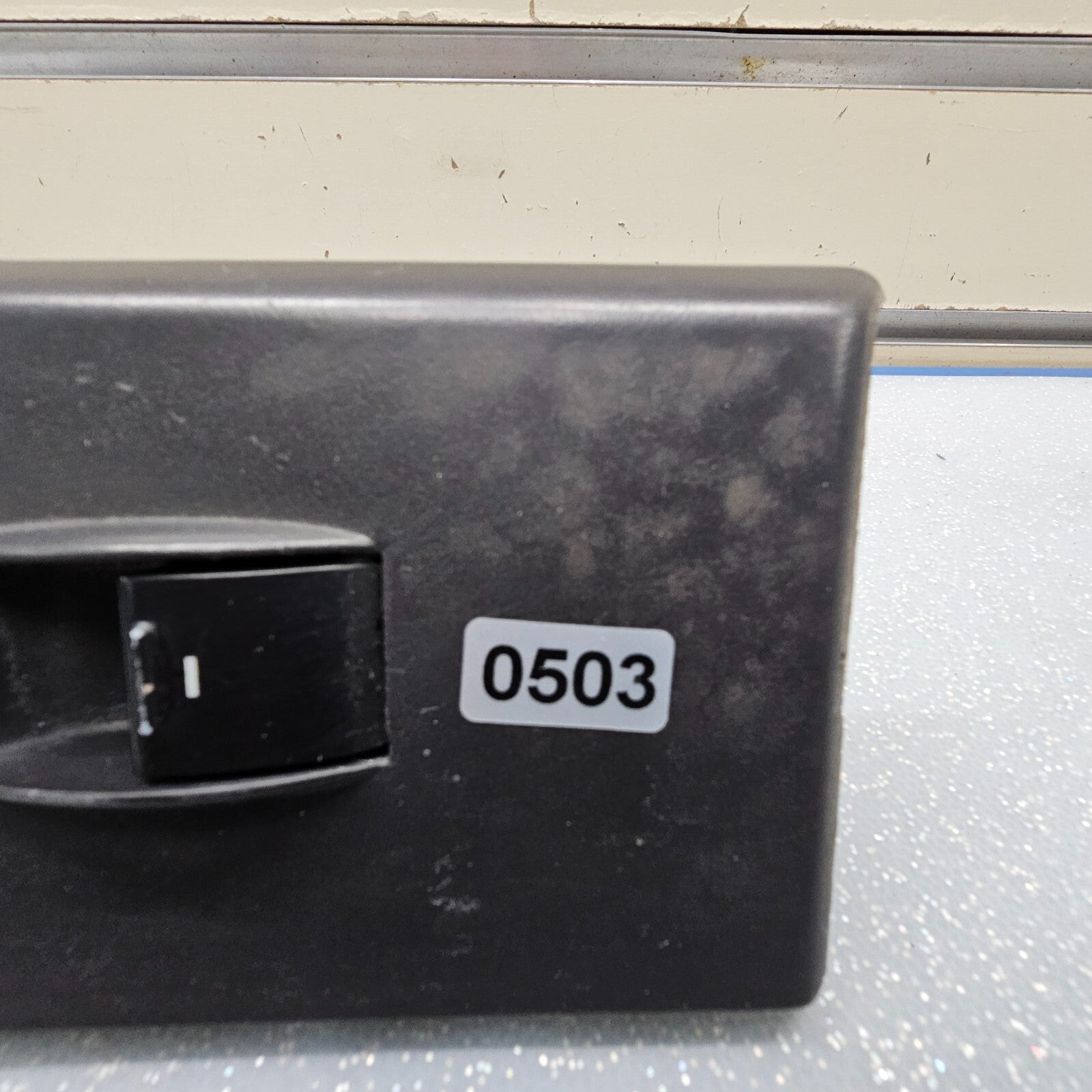 🔥05-09 FORD MUSTANG LEFT DRIVER SIDE MASTER WINDOW POWER SWITCH BEZEL BLACK OEM